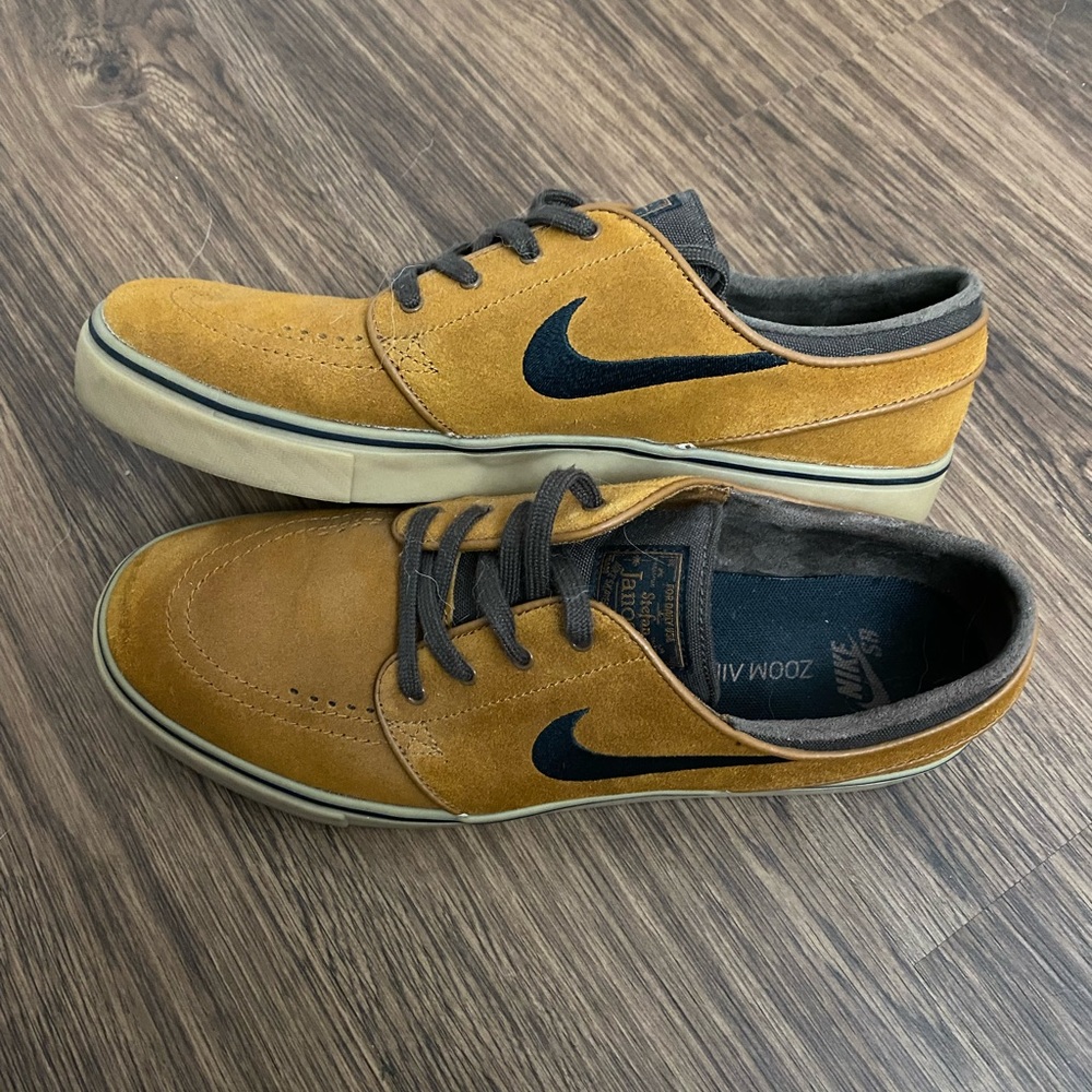 COPY - Men’s Janoski sneakers
